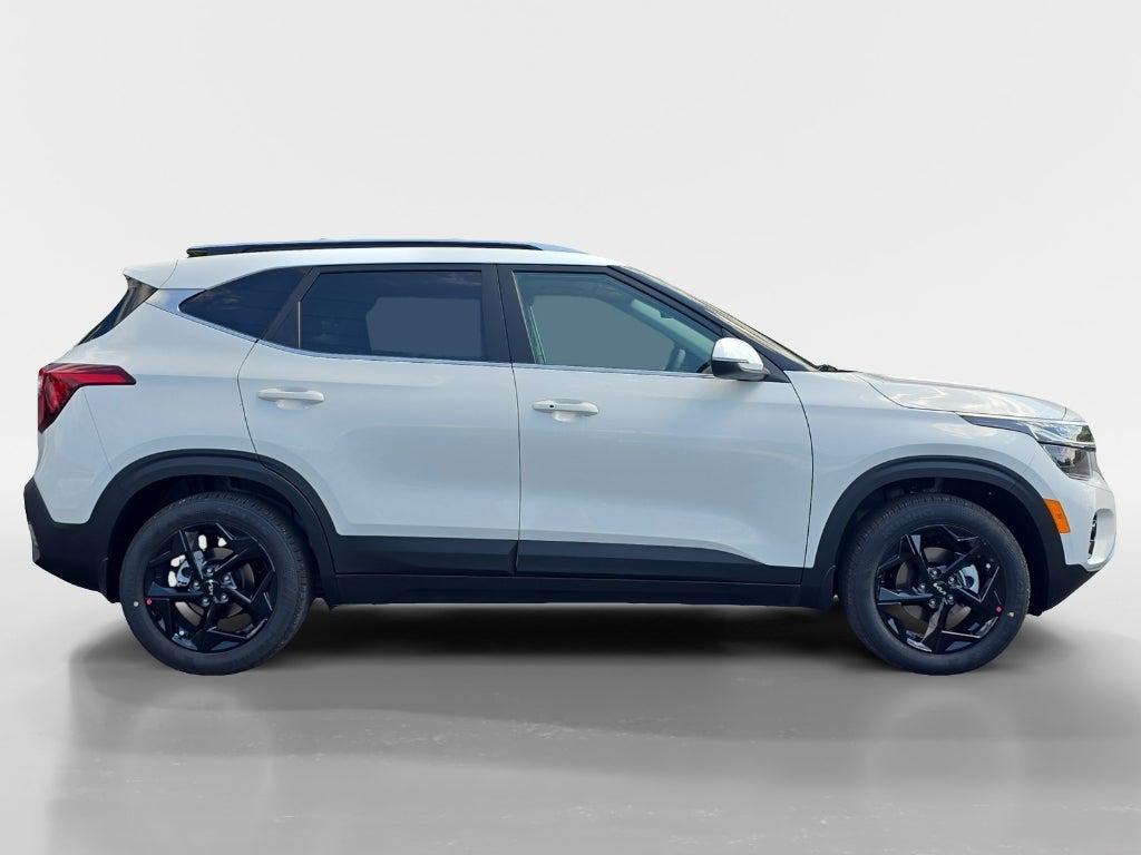 new 2026 Kia Seltos car, priced at $28,795