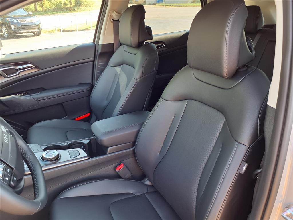 new 2026 Kia Sportage Hybrid car, priced at $35,442