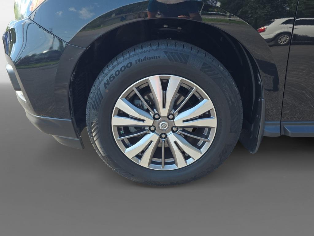 used 2019 Nissan Pathfinder car, priced at $16,995