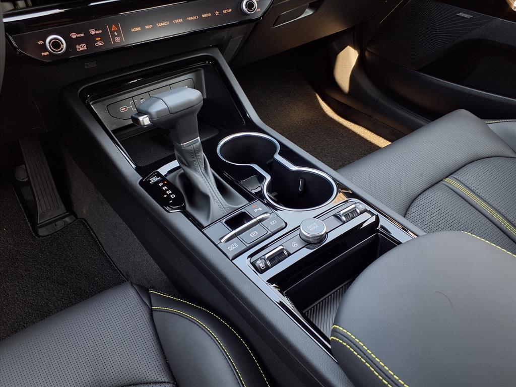 new 2026 Kia K5 car, priced at $38,220
