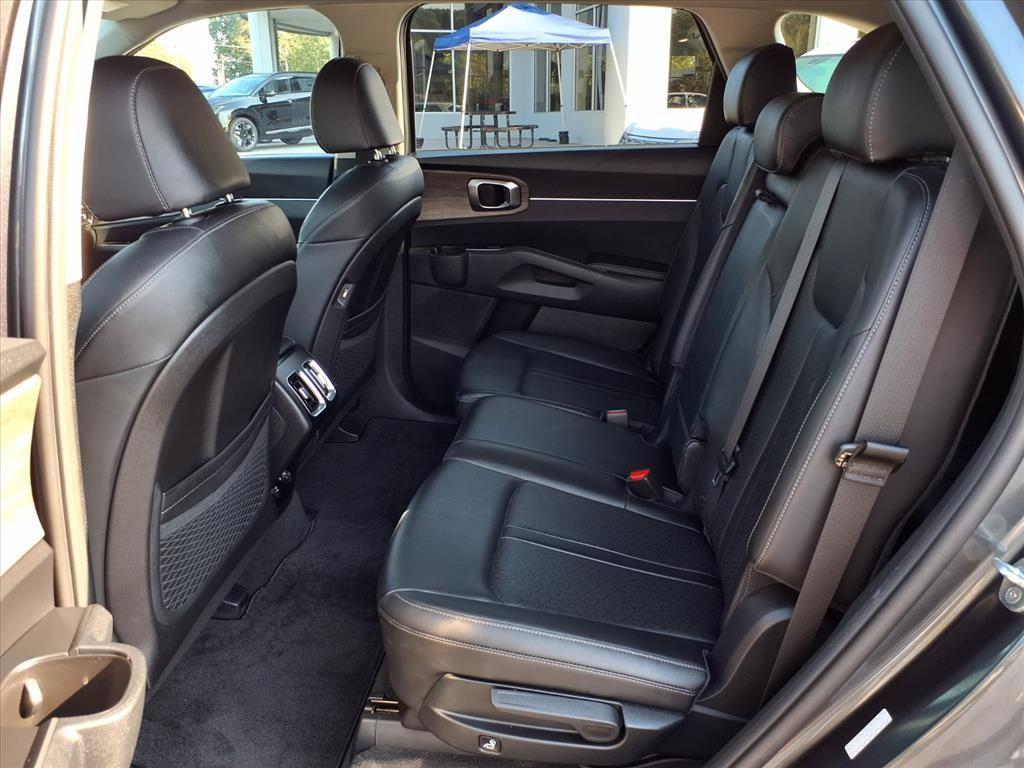 used 2022 Kia Sorento car, priced at $32,495