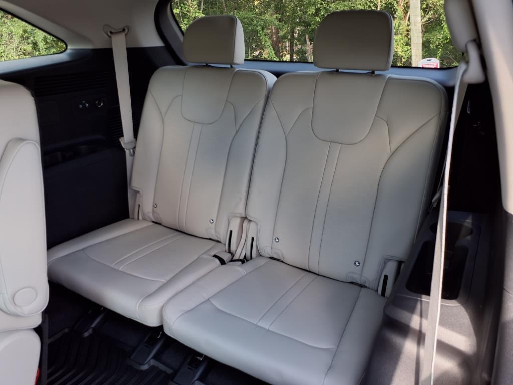 new 2025 Kia Sorento car, priced at $37,545