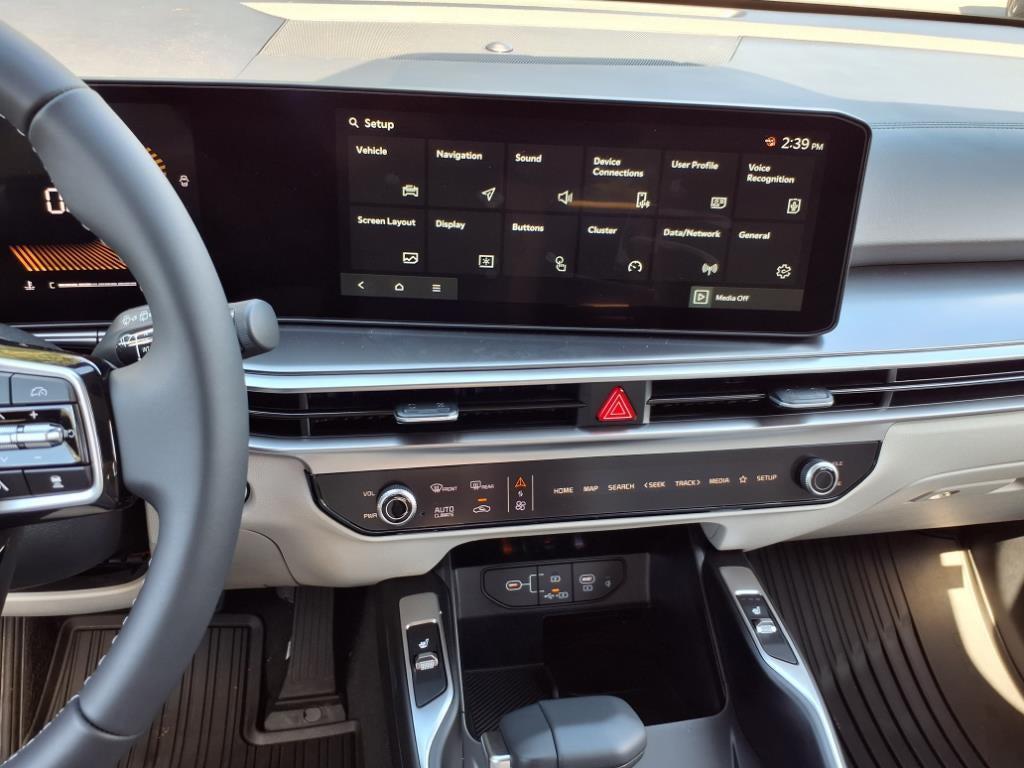 new 2025 Kia Sorento car, priced at $37,545