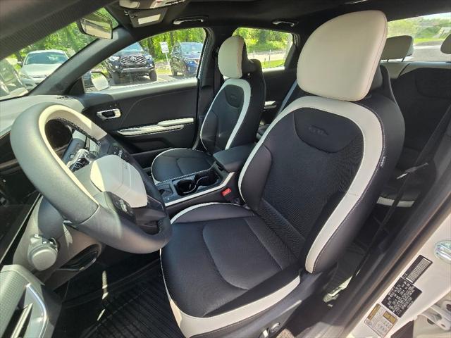 new 2025 Kia K4 car, priced at $27,667