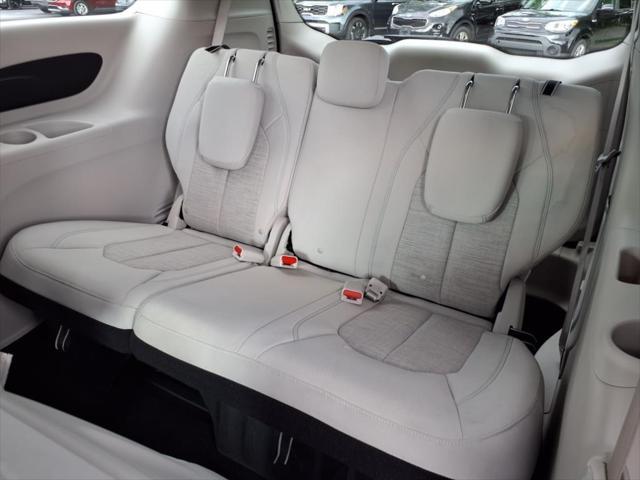 used 2020 Chrysler Pacifica Hybrid car, priced at $18,995