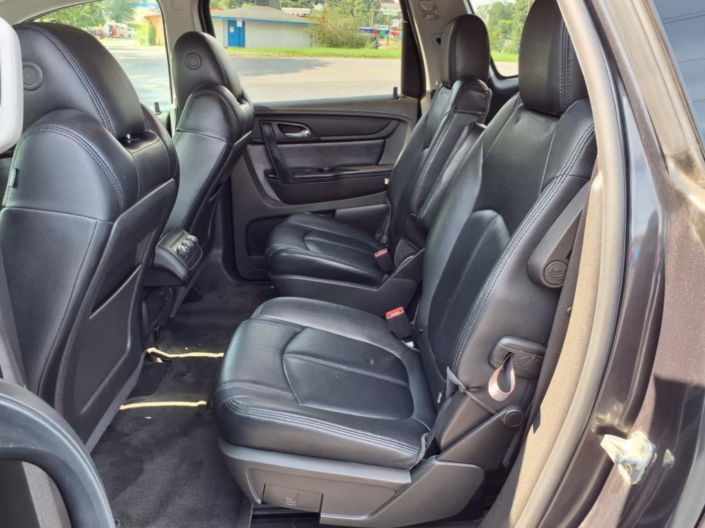 used 2014 Chevrolet Traverse car, priced at $11,995