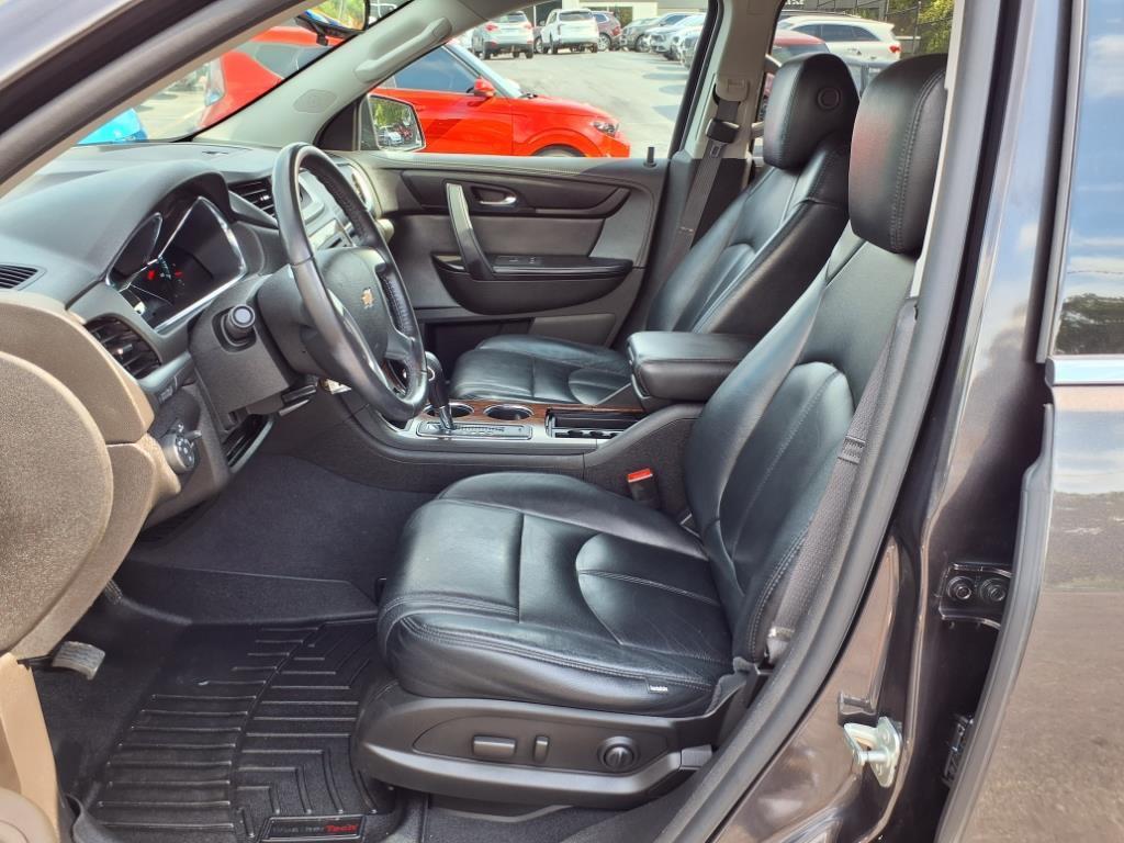 used 2014 Chevrolet Traverse car, priced at $11,995