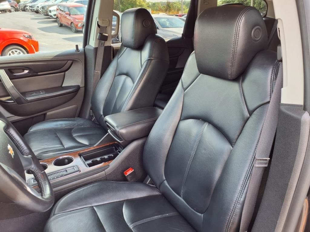 used 2014 Chevrolet Traverse car, priced at $11,995