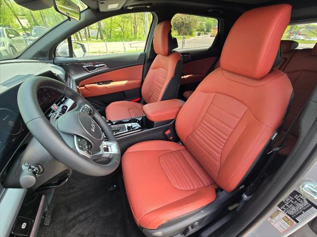 new 2025 Kia Sportage car, priced at $36,755