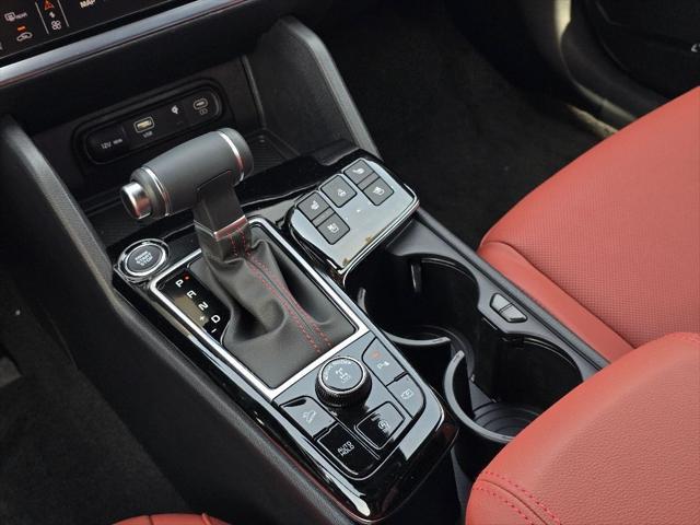 new 2025 Kia Sportage car, priced at $36,755