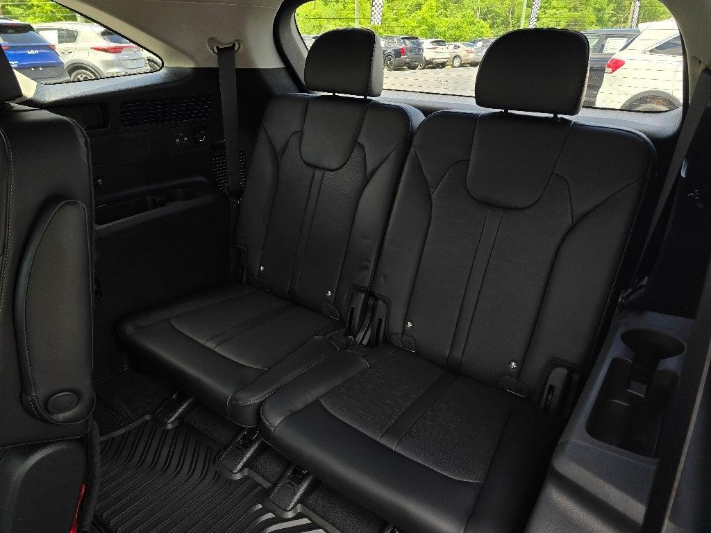 new 2025 Kia Sorento car, priced at $36,975