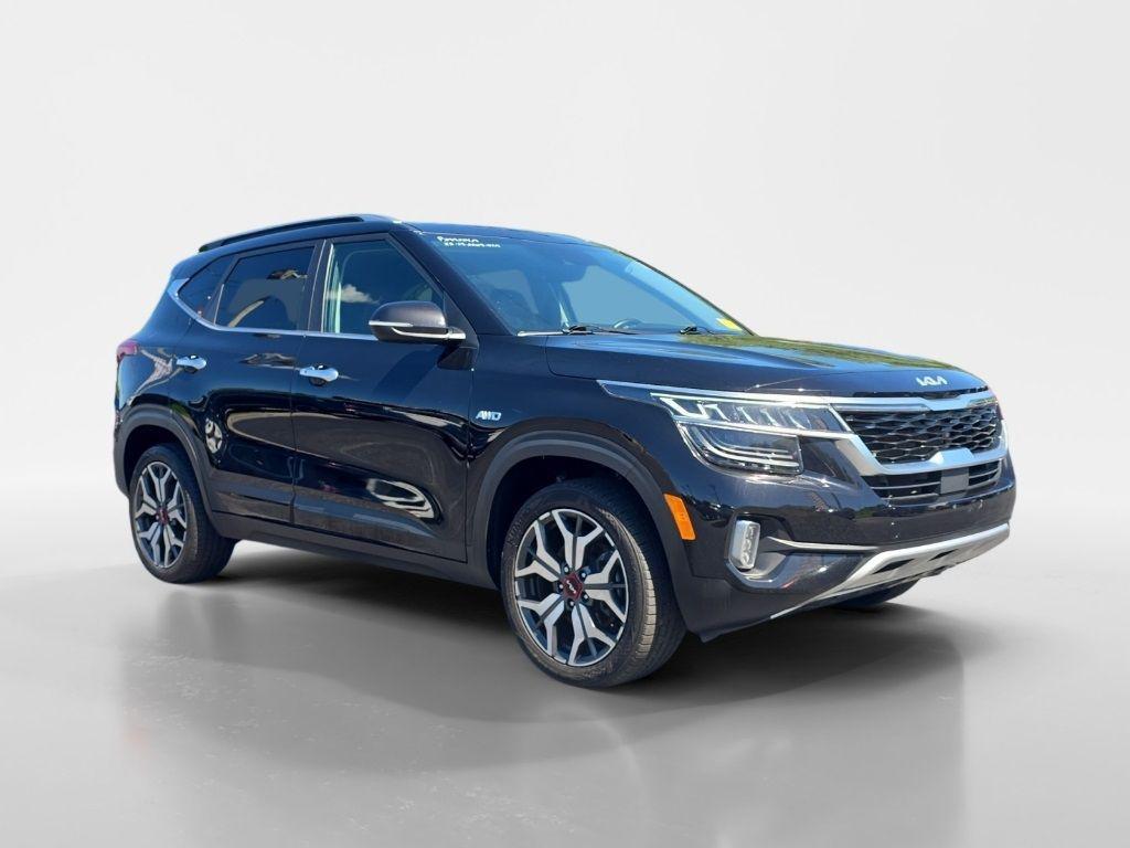 used 2023 Kia Seltos car, priced at $25,995