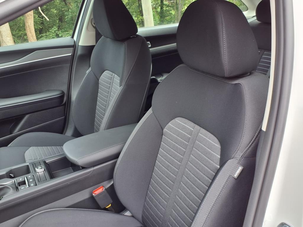new 2025 Kia K5 car, priced at $27,984