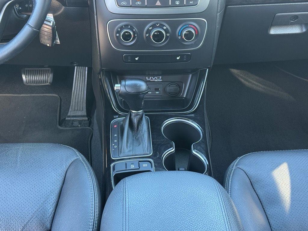 used 2015 Kia Sorento car, priced at $9,995