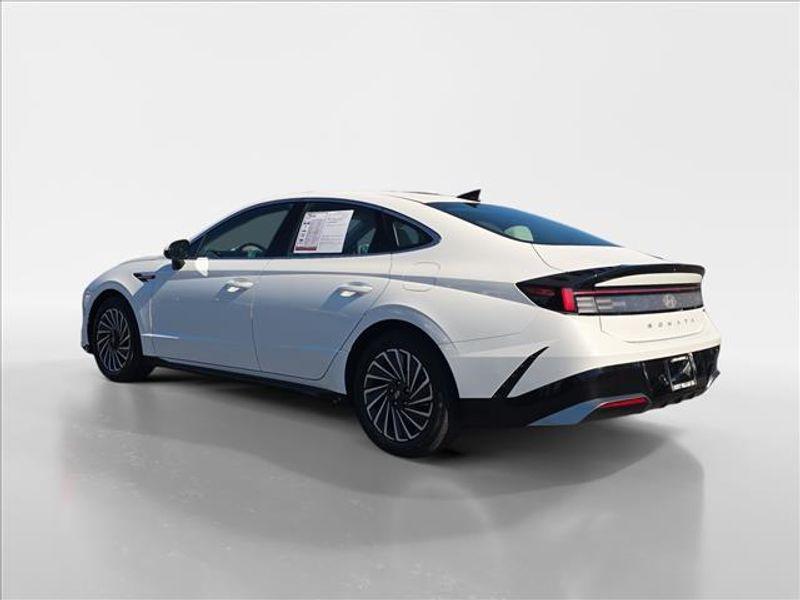 used 2024 Hyundai Sonata Hybrid car, priced at $27,995