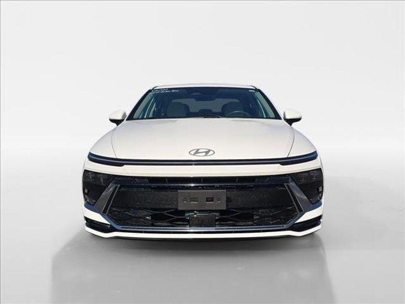 used 2024 Hyundai Sonata Hybrid car, priced at $27,995