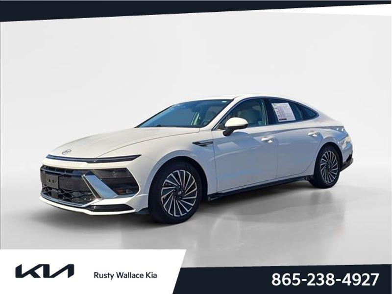 used 2024 Hyundai Sonata Hybrid car, priced at $27,995