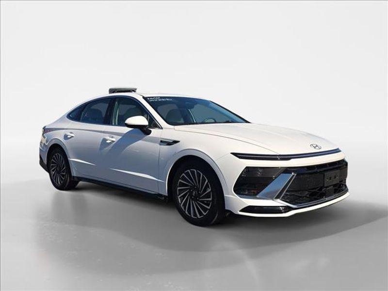 used 2024 Hyundai Sonata Hybrid car, priced at $27,995