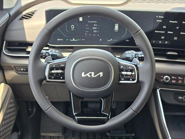 new 2025 Kia Carnival Hybrid car, priced at $47,967