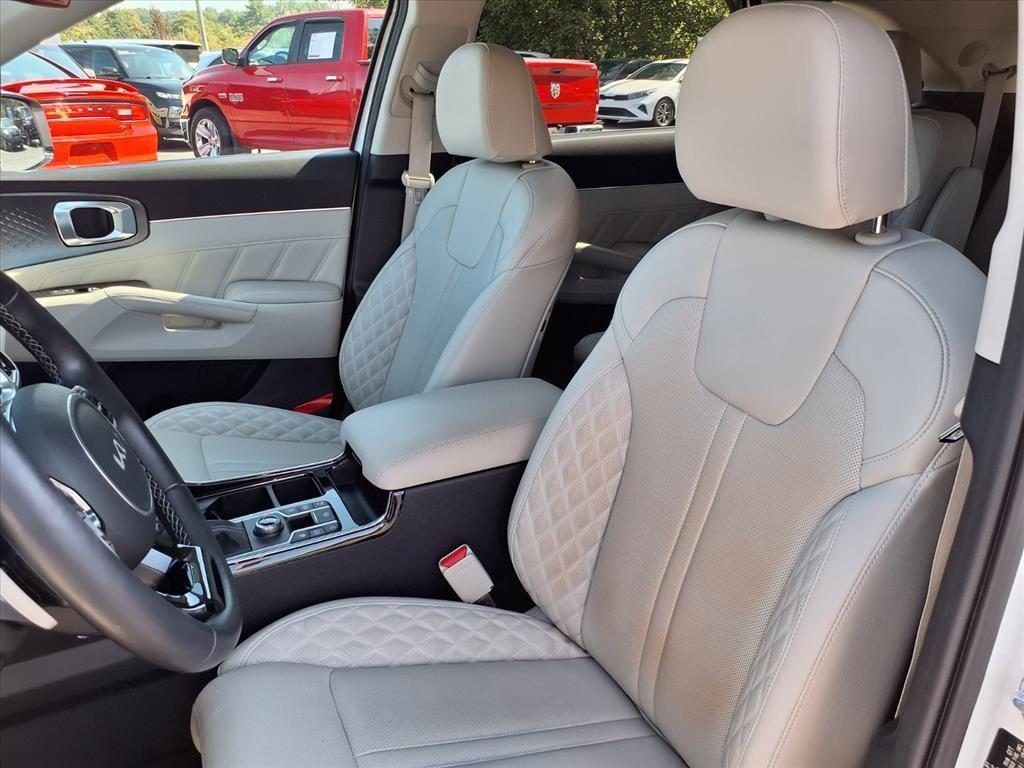 used 2022 Kia Sorento car, priced at $33,995