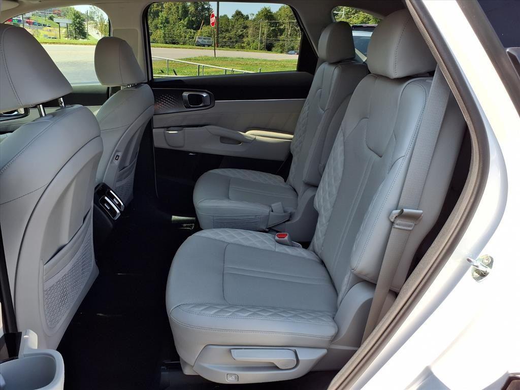 used 2022 Kia Sorento car, priced at $33,995