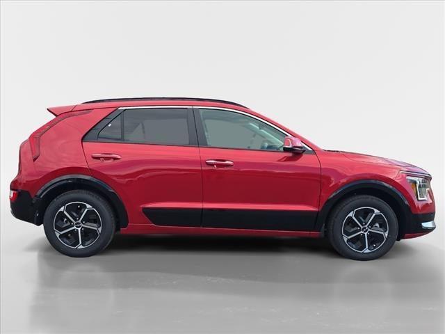 new 2025 Kia Niro car, priced at $35,285
