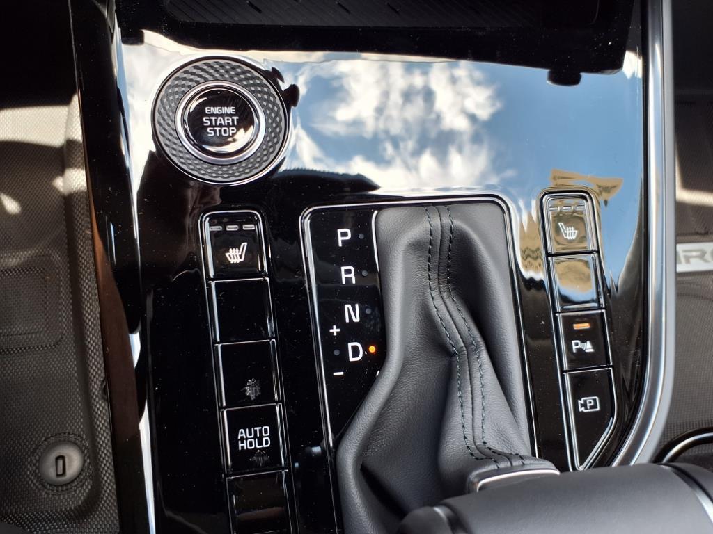 new 2025 Kia Niro car, priced at $30,571