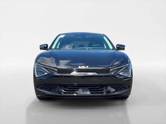new 2025 Kia EV6 car, priced at $48,475