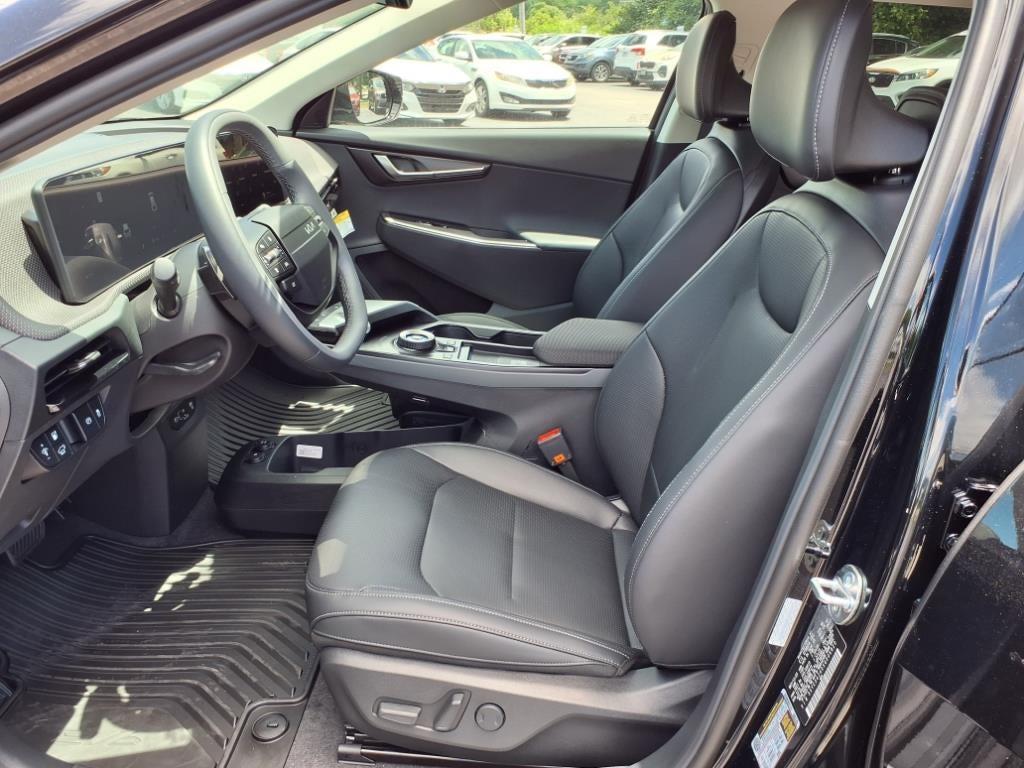 new 2025 Kia EV6 car, priced at $46,475