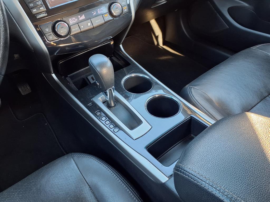 used 2013 Nissan Altima car, priced at $7,995