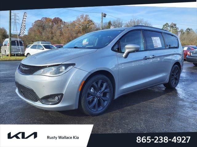 used 2020 Chrysler Pacifica car, priced at $25,995