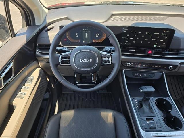 new 2025 Kia Carnival car, priced at $39,017