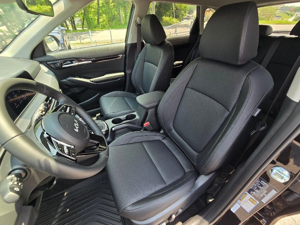 new 2025 Kia Seltos car, priced at $30,038