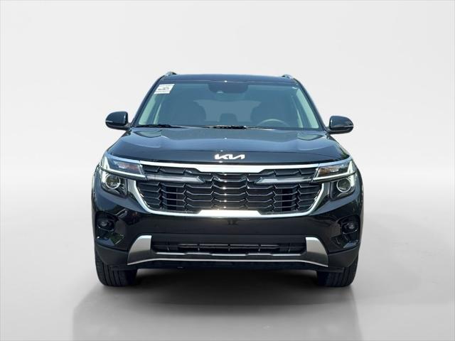 new 2025 Kia Seltos car, priced at $30,038
