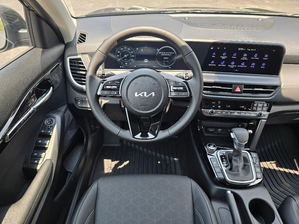 new 2025 Kia Seltos car, priced at $30,038