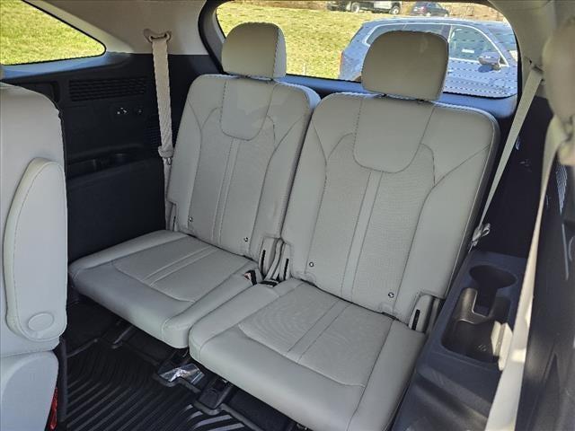new 2025 Kia Sorento car, priced at $41,735
