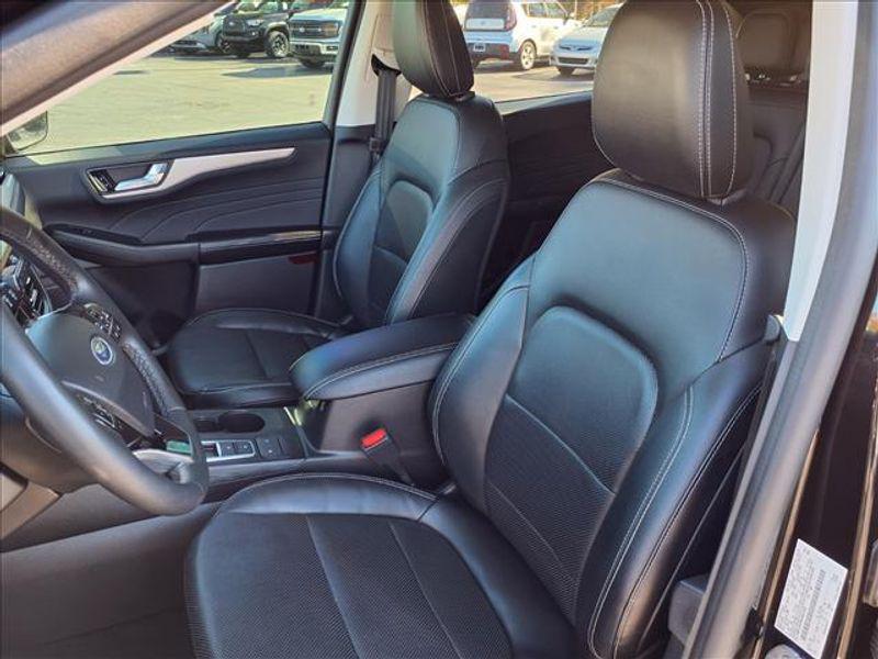 used 2022 Ford Escape car, priced at $21,995