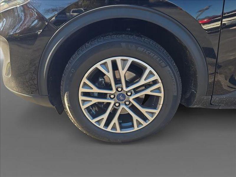 used 2022 Ford Escape car, priced at $21,995