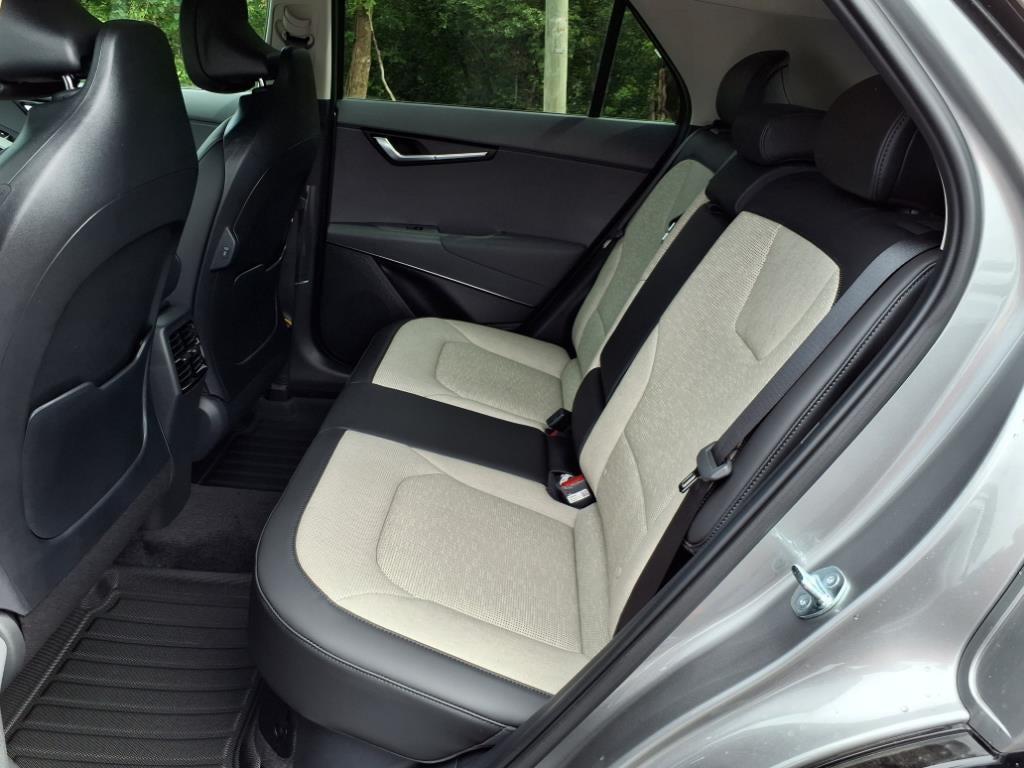 new 2025 Kia Niro car, priced at $33,236