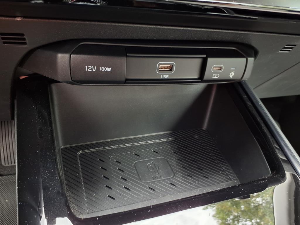 new 2025 Kia Niro car, priced at $33,236