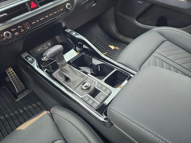 new 2025 Kia Sorento car, priced at $46,600