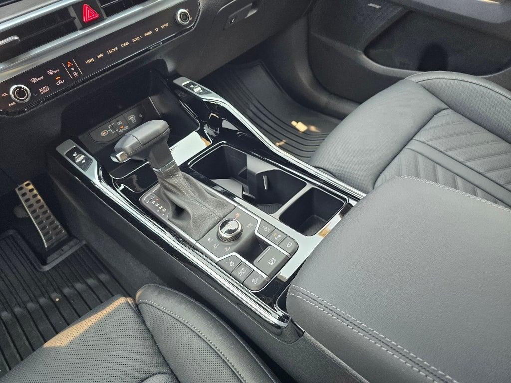 new 2025 Kia Sorento car, priced at $45,600