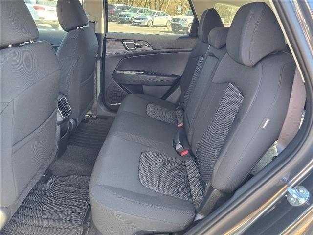 new 2025 Kia Sportage Hybrid car, priced at $31,685