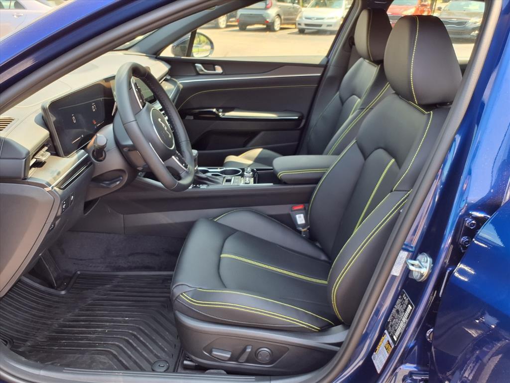 new 2026 Kia K5 car, priced at $34,000