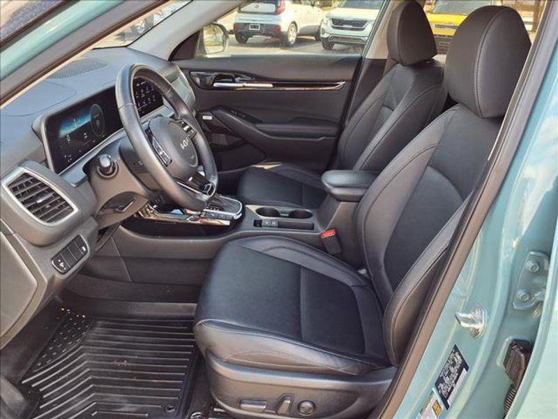 used 2024 Kia Seltos car, priced at $27,850