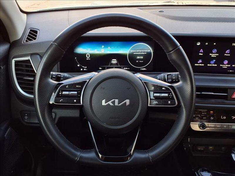 used 2024 Kia Seltos car, priced at $27,850