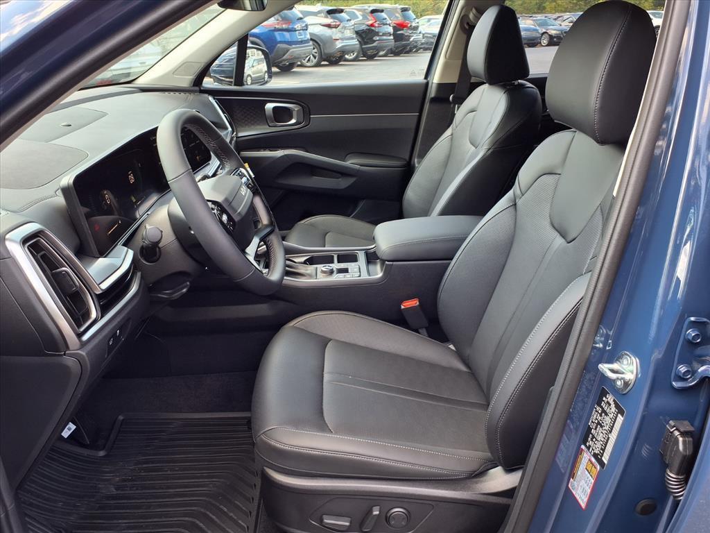 new 2026 Kia Sorento car, priced at $40,465