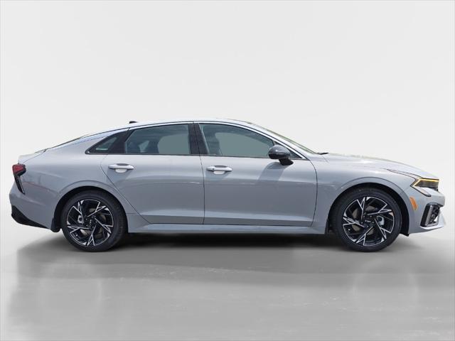 new 2025 Kia K5 car, priced at $31,895