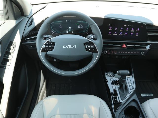 new 2025 Kia Niro car