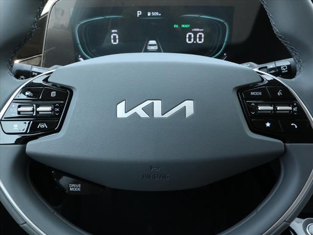 new 2025 Kia Niro car